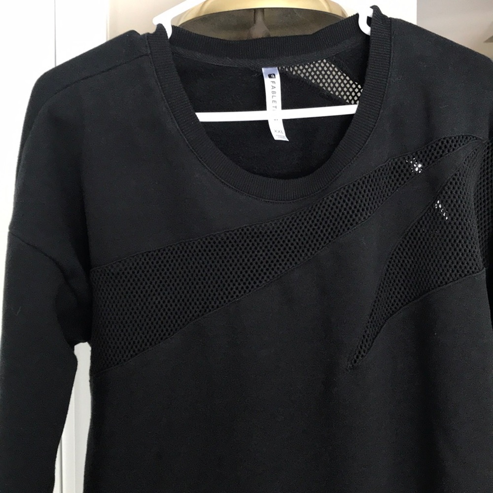 Fabletics black sweatshirt